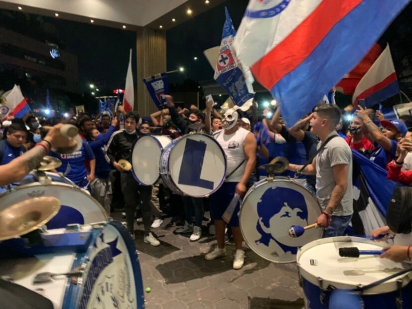 Así se vivió la serenata a Cruz Azul previo a la semifinal de vuelta
