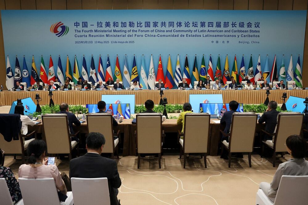 El ministro chino de Exteriores,  Wang Yi, habla durante la plenaria de la reunión China-CELAC, en Beijing. Imagen de referencia. AFP