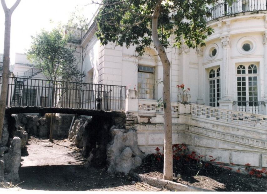 La famosa casa de Tlalpan que tenía un teatro y un puente 