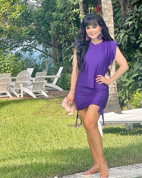 Maribel Guardia sorprende con un look informal ideal para las mujeres mayores de 60 años