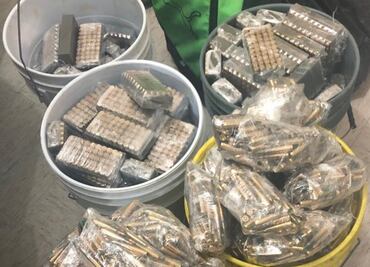 Aseguran 31 mil cartuchos útiles durante operativo en domicilio de Tecámac