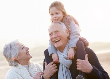 Día del Abuelo 2025: ¿cuáles son los mejores regalos para dar este 28 de agosto?; IA responde