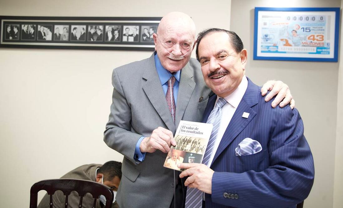 El próximo presidente enfrentará un país con muchos problemas de inseguridad y salud pública, aseguró Manuel Mondragón y Kalb en la presentación de su libro El servicio público: El valor de los resultados, editado por EL UNIVERSAL. Foto: Germán Espinosa