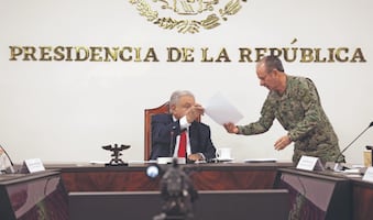 A Ojeda no lo hallan, pero sigue cobrando en la Marina; gana 150 mil al mes 
