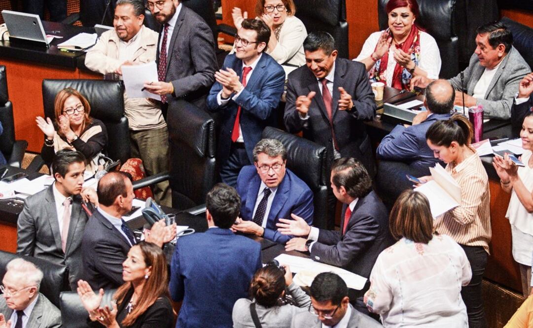 Morena senators at Congress - Photo: Isaac Esquivel/CUARTOSCURO.COM