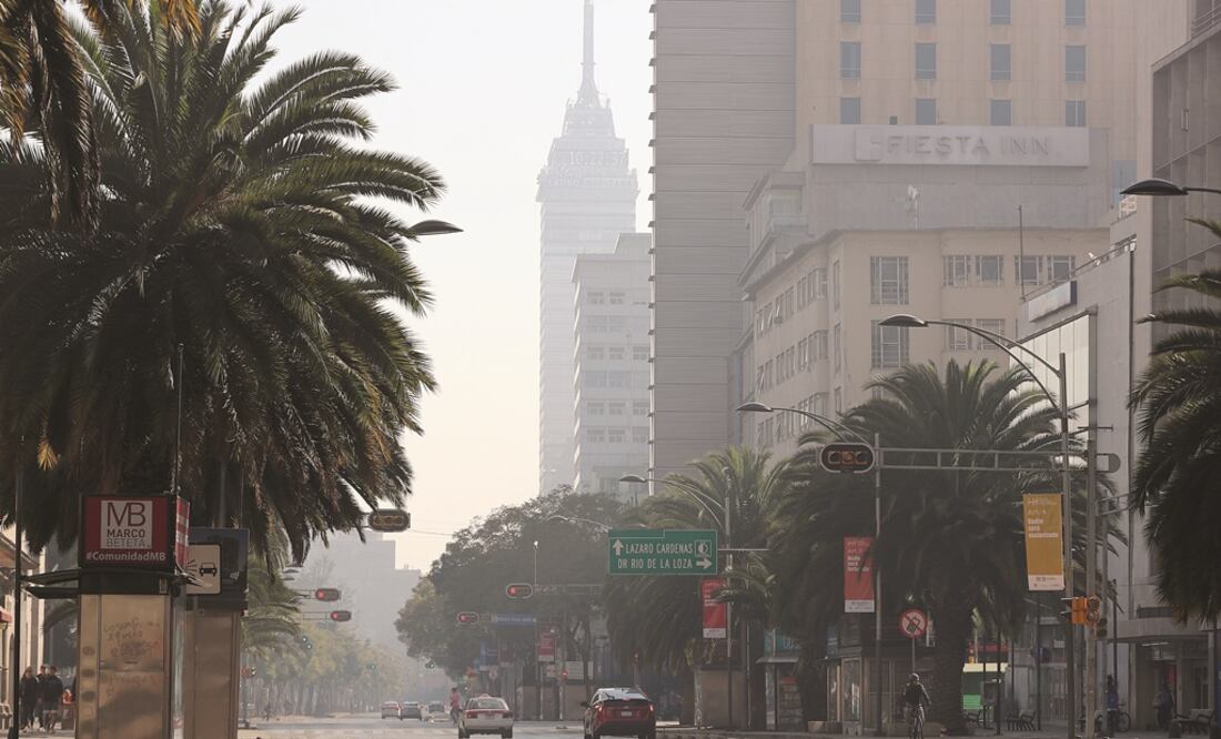 Este año arrancó con restricciones ambientales debido a que los capitalinos quemaron cohetes y encendieron fogatas, dijo Medio Ambiente. LUCÍA GODÍNEZ. EL UNIVERSAL