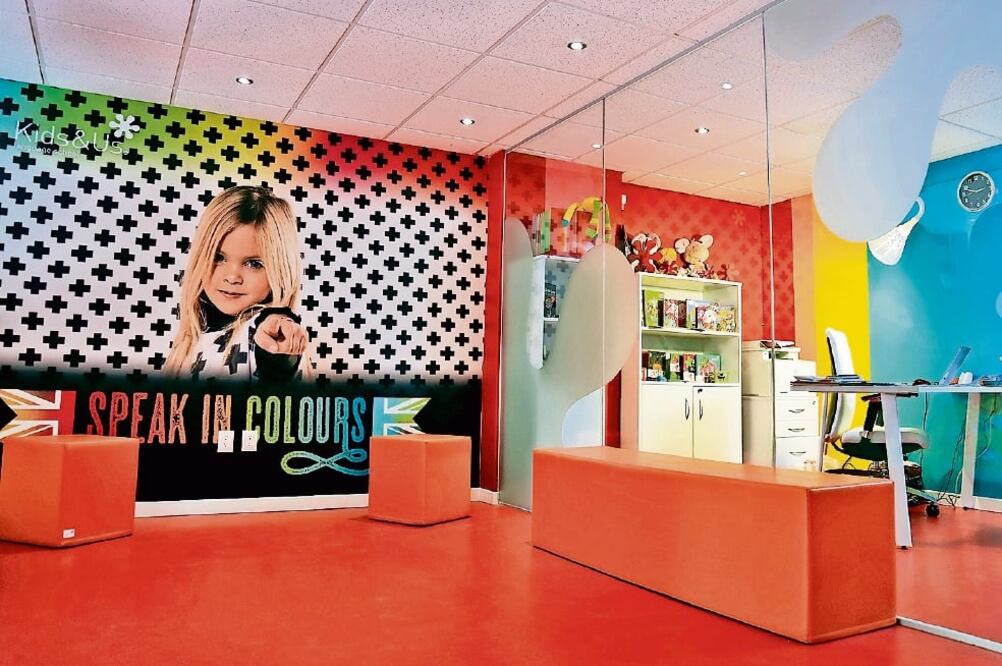 La empresa prepara de manera continua a niños cuyas edades van de uno a 18 años. Los salones están acondicionados para cada edad con actividades, materiales y personal pedagógico acorde a sus necesidades (CORTESÍA)