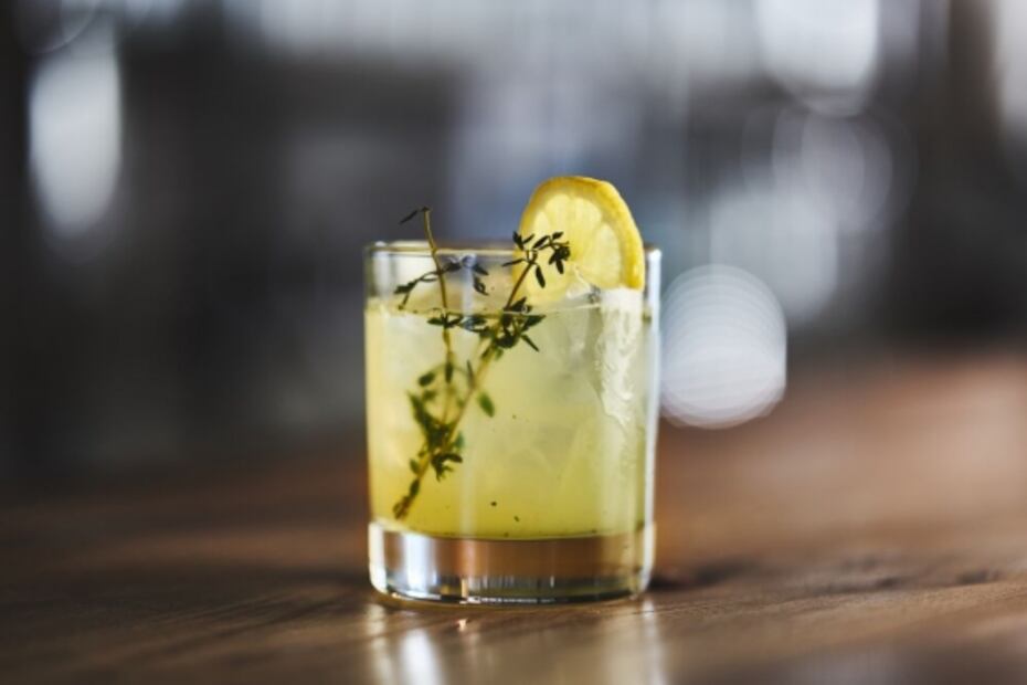 10 cocteles para brindar este 10 de mayo