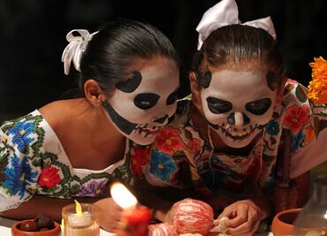 Day of the Dead monumental altar in Mexico City