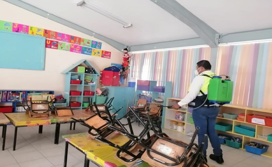 Inician jornadas de desinfección en escuelas de Tlaxcala