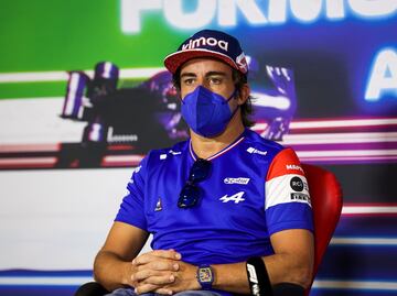 Fernando Alonso reconoce a Max Verstappen: 'Está por encima de todos'
