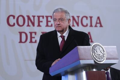 El pejelagarto por su boca muere