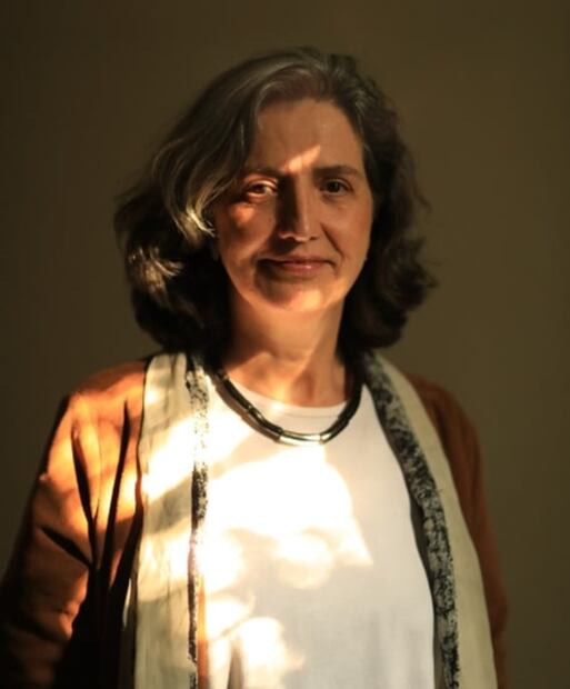 Ximena Pérez Grobet, sobre el arte de transformar un libro en escultura