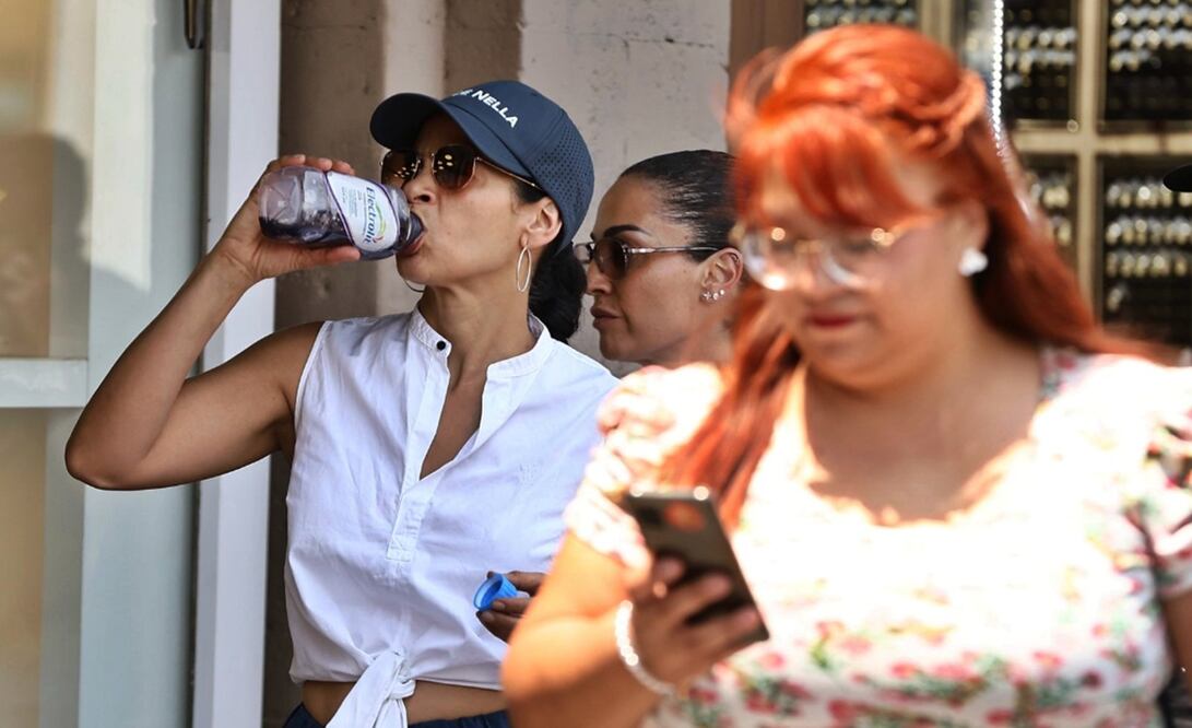 La SGIRPC activó la Alerta Amarilla por pronóstico de temperaturas altas para el miércoles en ocho alcaldías de la capital. Foto: Berenice Fregoso/EL UNIVERSAL (1 de abril de 2025)