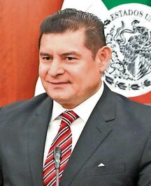 Vive el Senado en “El mundo ideal” de la opacidad