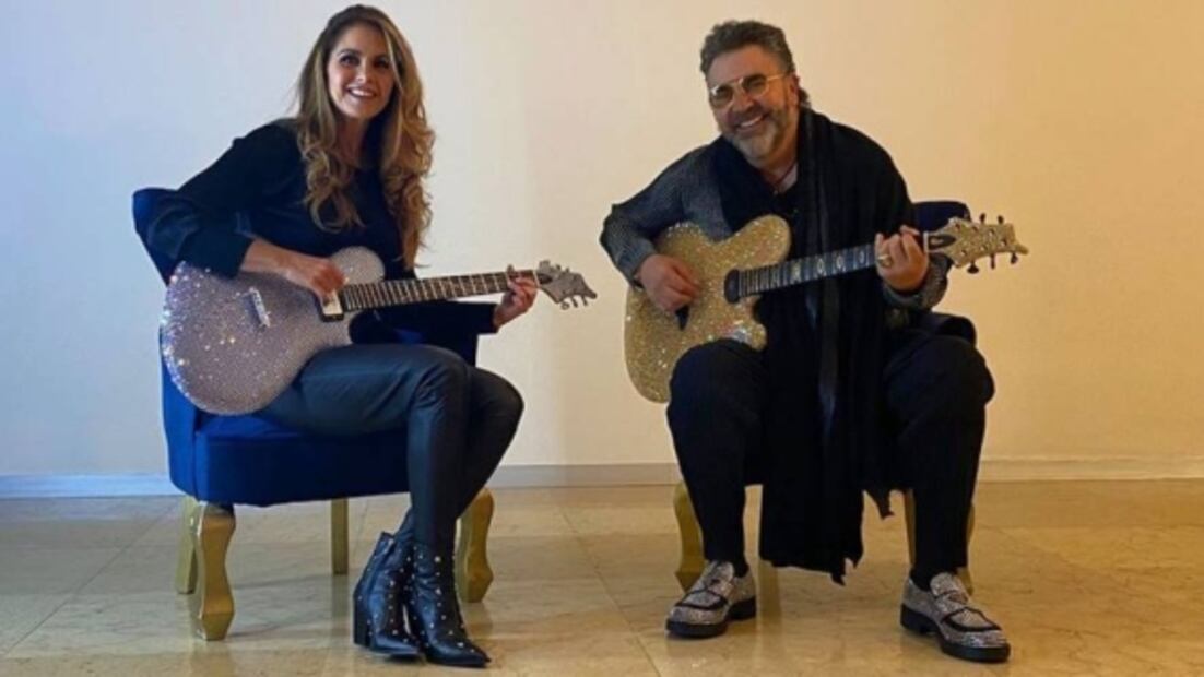 Los zapatos de pezuña de Mijares causan revuelo, pero son carísimos