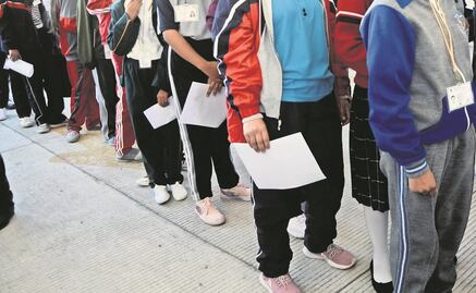 Hombres armados rapan a estudiantes y maestras de secundaria en Acapulco