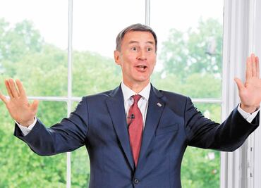 Arranca la contienda por reemplazar a Theresa May