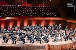 Jeannette Sorrell, entusiasmada con músicos de la Orquesta Sinfónica de Minería