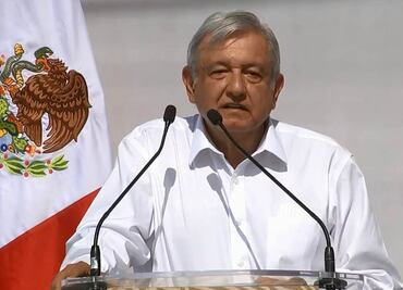 Recibido con protestas por la UNTA en Morelos, AMLO pide tolerancia y respeto