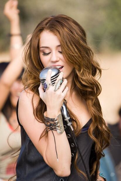 Miley Cyrus: 5 fotos que demuestran la transformación de la cantante