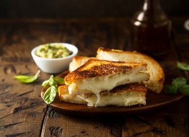 ¿Qué sucede si comes queso todos los días?