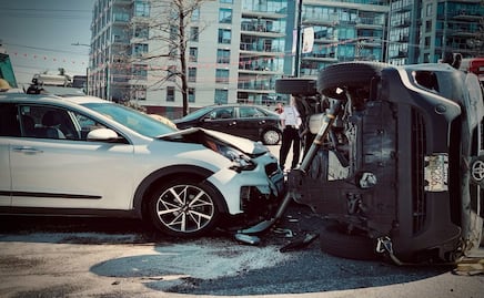 Las mujeres enfrentan mayor riesgo de sufrir lesiones en accidentes automovilísticos