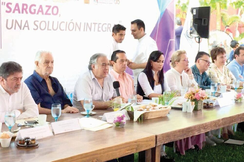 Un grupo de científicos, académicos y empresarios planteó un proyecto para el aprovechamiento del sargazo, durante el encuentro Protocolo Puerto Morelo s. (ESPECIAL)