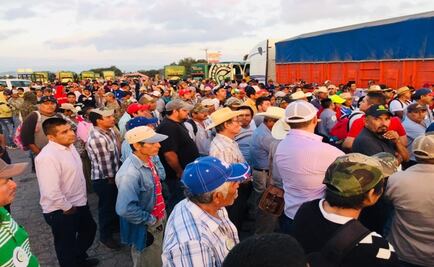 Productores agrícolas inician bloqueos por cancelación de programas "Procampo" en SLP