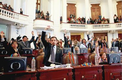 Legal, adopción por parejas gay, plantean