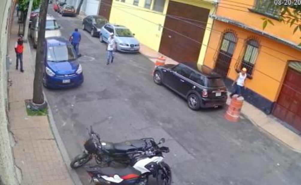 En 8 segundos, asaltan a 4 personas en calles de Tacuba
