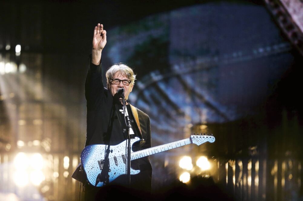 Miller tocó éxitos como “Fly Like and Ea gle” y “The Joker”, con su banda. (Foto: Reuters)