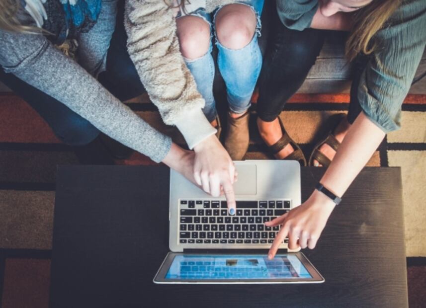 Viaja gratis por el mundo y gana dinero. Plataforma lanza convocatoria