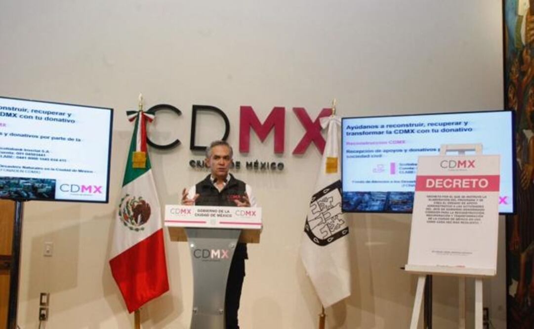 Miguel Ángel Mancera presenting Recovery Plan – File photo/EL UNIVERSAL