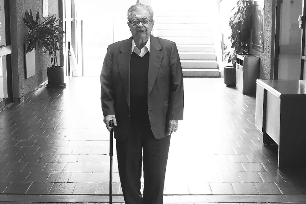 Filósofo e historiador, Miguel León-Portilla nació el 22 de febrero de 1926 en la colonia Santa María la Ribera de la Ciudad de México. Es experto en pensamiento y literatura náhuatl (CORTESÍA CORREO DEL LIBRO / RODRIGO VILLA)