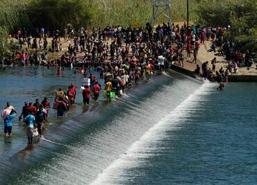 EU rompe récord de detenciones de migrantes en frontera con México: Washington Post