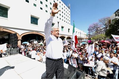 Marinos mercantes ofrecen apoyo a AMLO