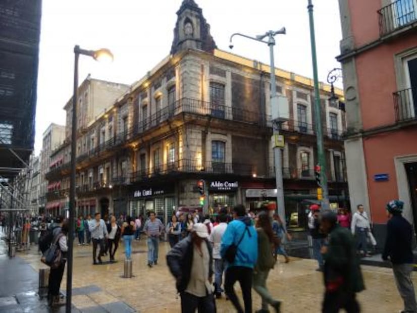 El primer cine capitalino y el primero con escaleras eléctricas