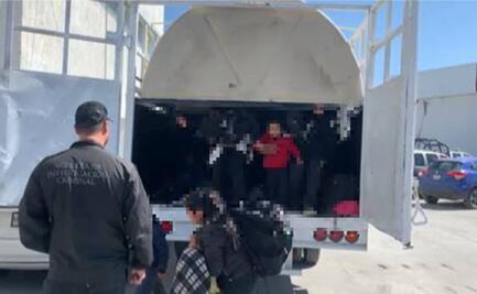 Descubre INM a 59 migrantes escondidos en tinacos que transportaba camioneta en NL