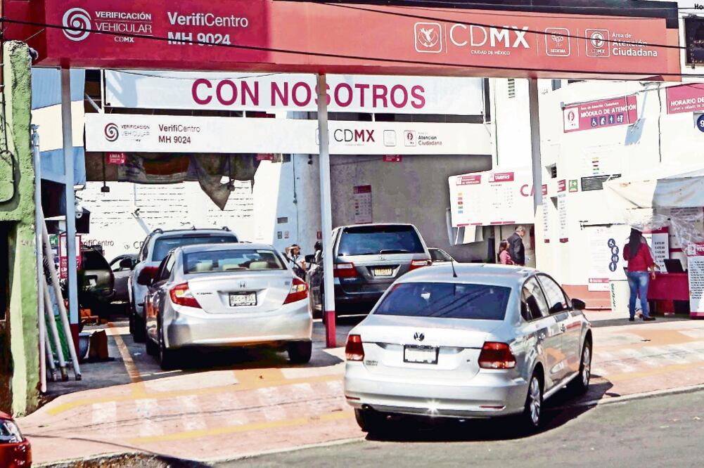 Centros de Verificación Vehicular en CDMX suspenderán servicio el lunes 3 de febrero por ser día festivo. (Foto: especial)