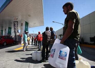 Limitan venta de gasolina para autos en Toluca