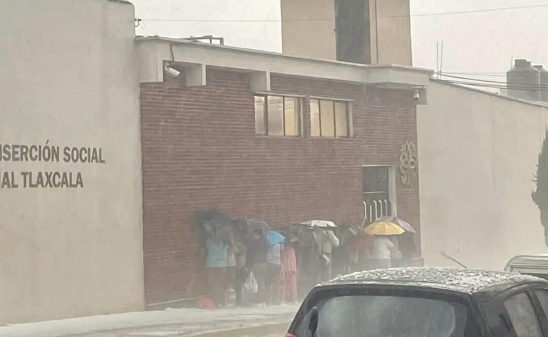 Tromba deja expuestas a familias en penal de Tlaxcala; autoridades les niegan resguardo. Foto: Especial