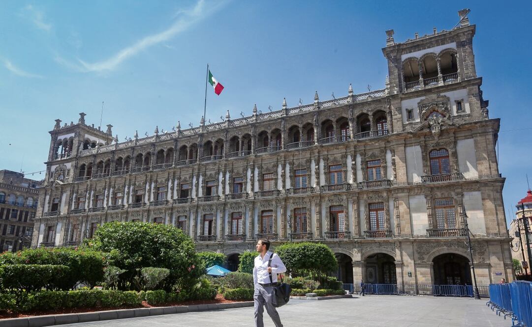 El próximo año, el Gobierno de la Ciudad de México, si avanza la propuesta, podrá recurrir a la deuda para financiar obras.
Foto: Archivo EL UNIVERSAL