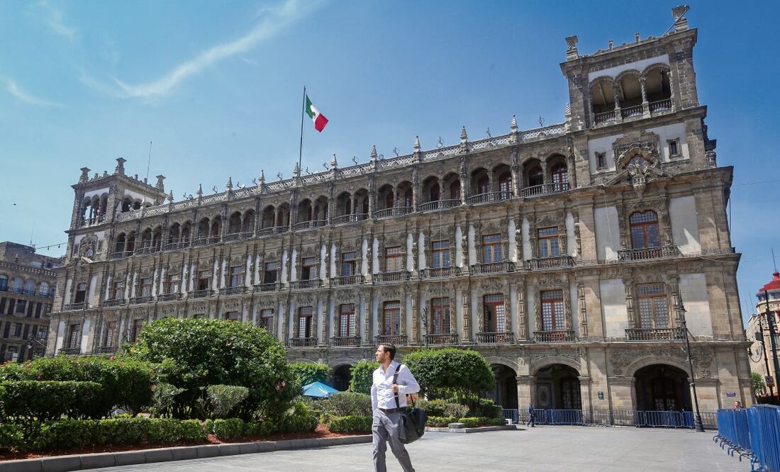 El próximo año, el Gobierno de la Ciudad de México, si avanza la propuesta, podrá recurrir a la deuda para financiar obras.
Foto: Archivo EL UNIVERSAL