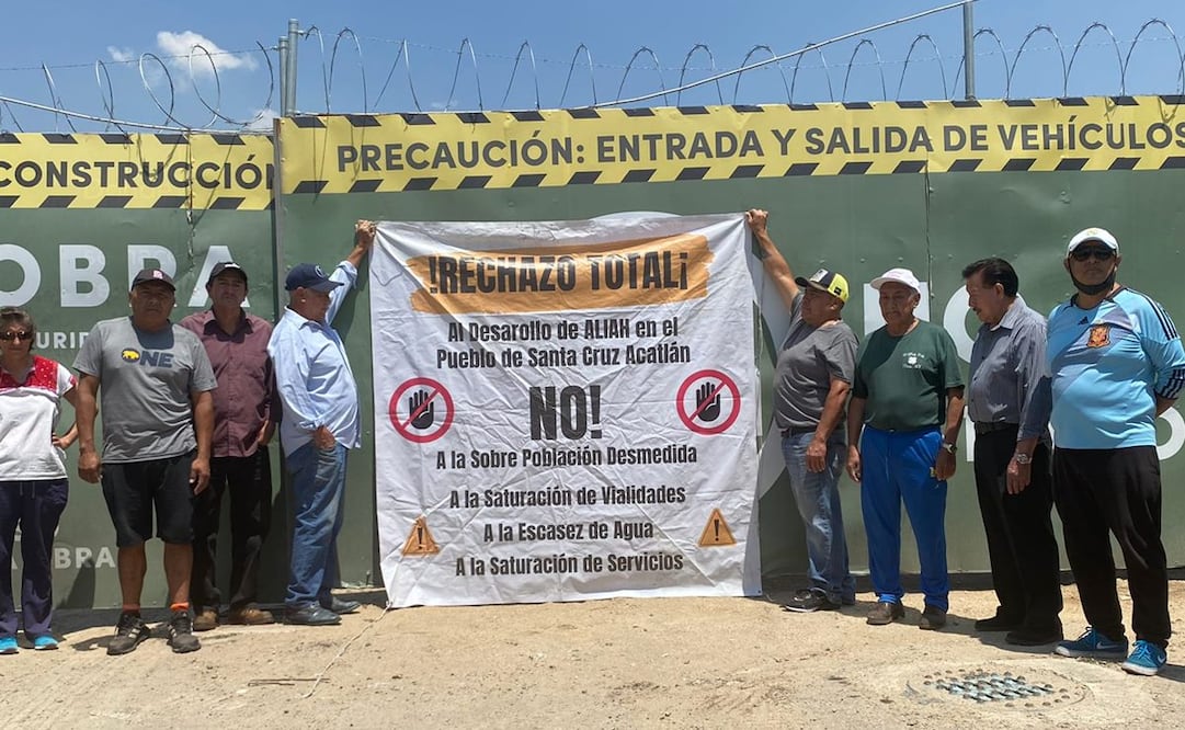 Vecinos de Santa Cruz Acatlán  en contra de proyectos inmobiliarios en Naucalpan. Foto: Archivo/ EL UNIVERSAL/
