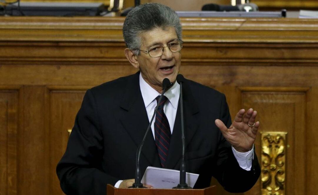 Ramos Allup confirmó que "en los próximos días" debe recibir en el hemiciclo a Maduro y lo hará "con dignidad y respeto" (Foto: Reuters)