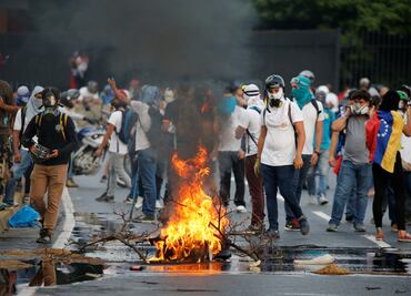 Fiscalía venezolana confirma 26 muertos por violencia en protestas