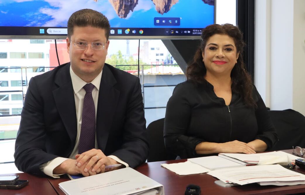La jefa de Gobierno electa, Clara Brugada, se reunió con el titular de la Secretaría de Seguridad Ciudadana de la CDMX, Pablo Vázquez. (Foto: @ClaraBrugadaM)