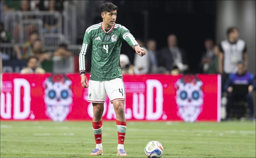 Edson Álvarez podría operarse, aseguran en Turquía / FOTO: Imago7