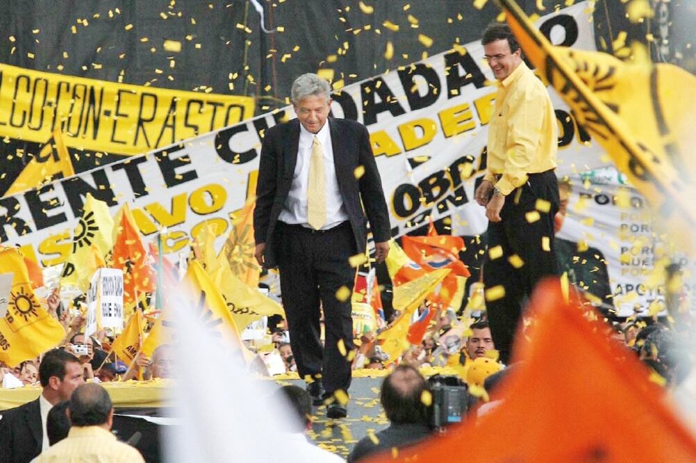 En casi dos décadas, desde su llegada a la jefatura de Gobierno de la Ciudad de México, Andrés Manuel López Obrador sorteó múltiples desafíos políticos y realizó numerosas protestas cuando no ganó la elección de 2006.(ARCHIVO EL UNIVERSAL)